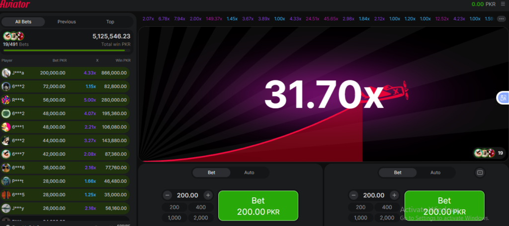 aviator is flying very high multiplier on the J33 Game Download APK